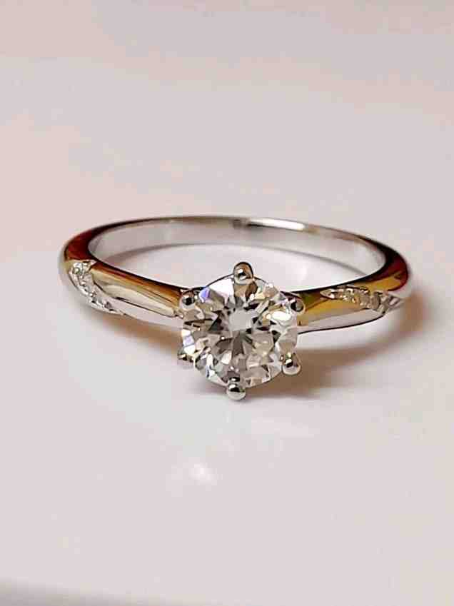 950 Platininum Plated Silver 1.0 Ct Lab Grown Moissanite Diamond's VVS1 Exelent