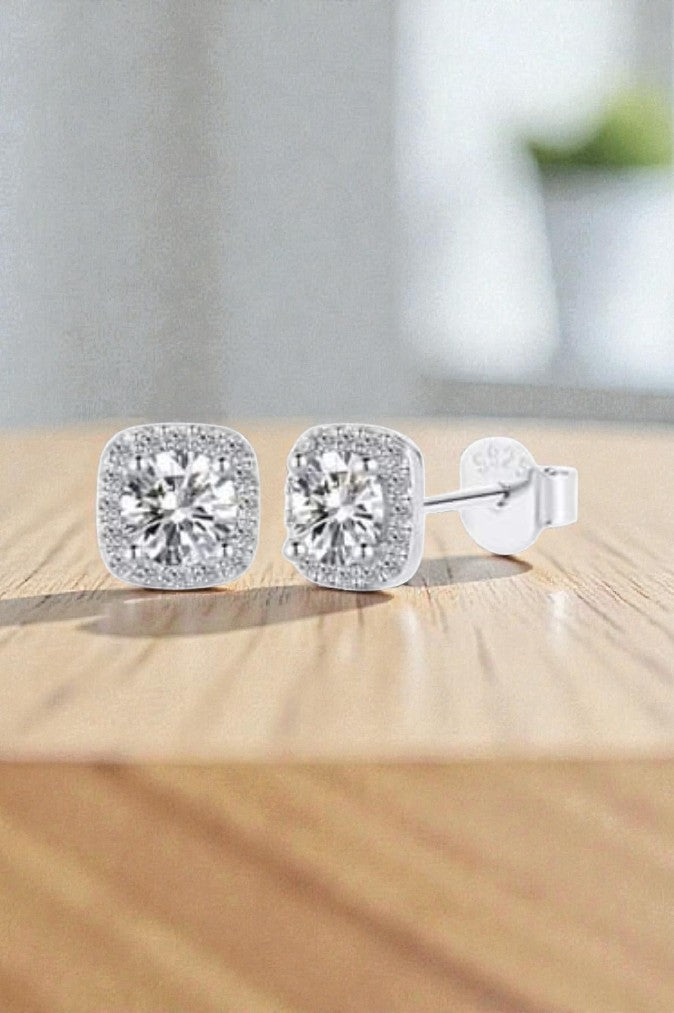0.5 Ct Moissanite Lab Grown VVS1 Square 7 MM Stud 18 Ct White Gold Plated Silver