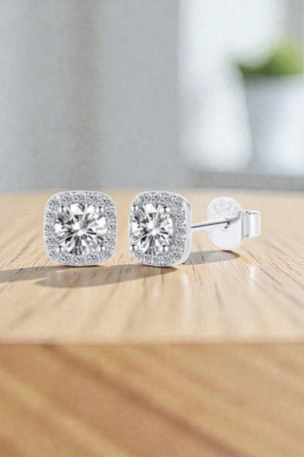 0.5 Ct Moissanite Lab Grown VVS1 Square 7 MM Stud 18 Ct White Gold Plated Silver