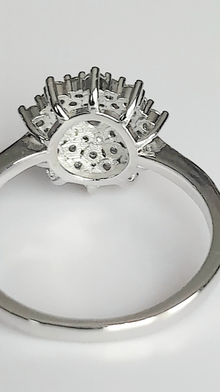 Fashion 1.5 Ctw Moissanite Halo Coctail Ring 925 Sterling SilverIn Red Gift Box