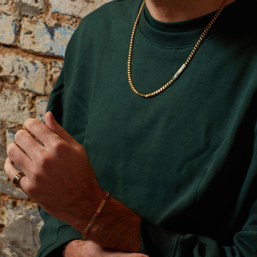 Fred Bennett Chain Necklace with Offset Engravable Bar