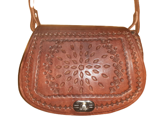 Small double-pocket openwork artisan bag with click