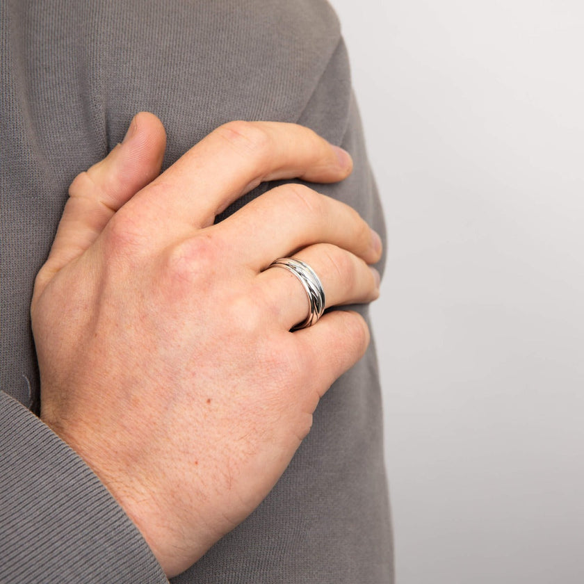 Beginnings Twist Design Spinner Ring-3