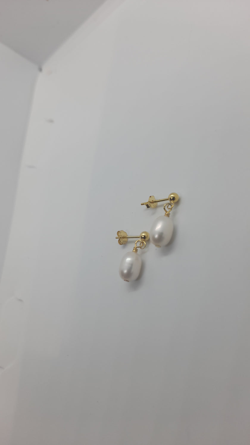 18 Ct Yellow Gold Tone  3mm Ball's White Pearl's Earrings Stud Push Back Gift Pouch